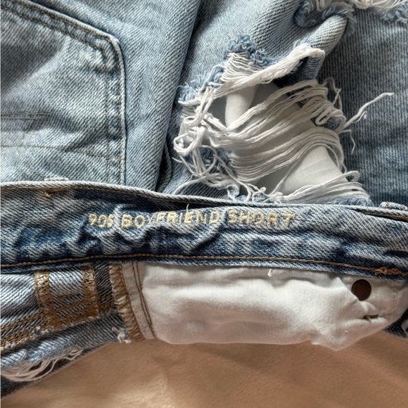 American Eagle Blue Distressed Denim 90’s Vintage Boyfriend Shorts - Picture 4 of 7